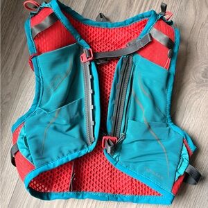 Osprey Teal and Coral Hydration Vest